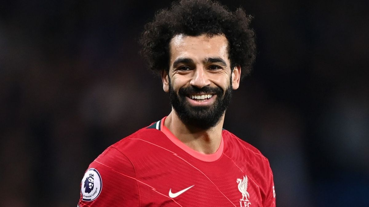 “I’m not asking for crazy stuff” asserts Mohamed Salah, as contract talks drag on.
