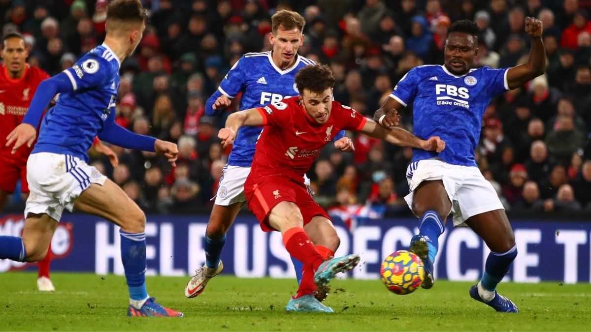 Jota doubles up as Liverpool hammered Leicester City