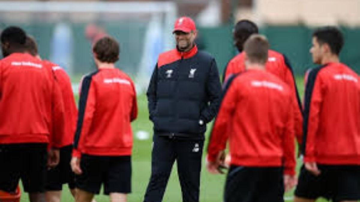 Klopp in Liverpool training