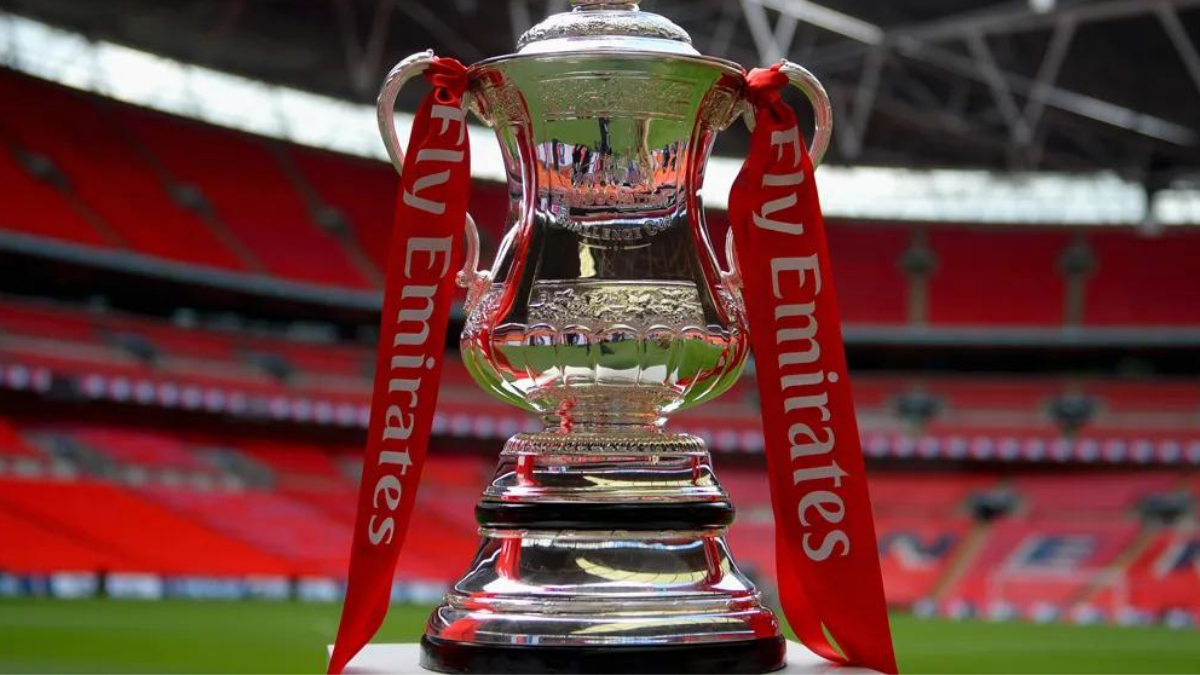 Paul Merson has predicted the outcome of this weekend's FA Cup final between Chelsea and Liverpool at Wembley Stadium.