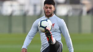 Alex Oxlade-Chamberlain is busy preparing for the pre-season, as he was seen preparing with Premier League Rival. The midfielder is expected to be at Anfield for the final year of his contract.
