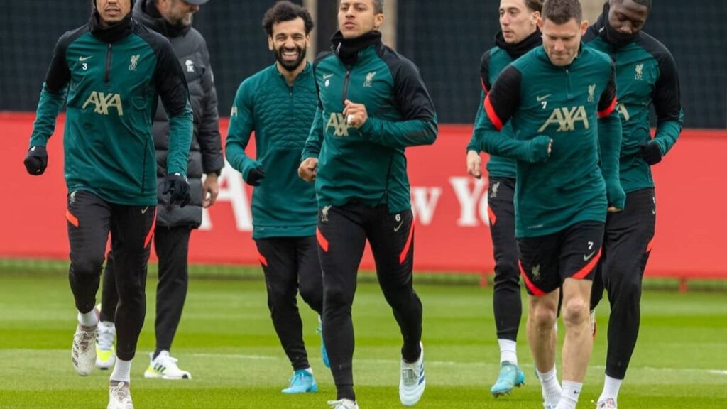 Liverpool FC are back for the early training for the 2022-23 season. The team had a good training session and we noticed 3 things from it. One of the surprises was a Reds defender making an early comeback.