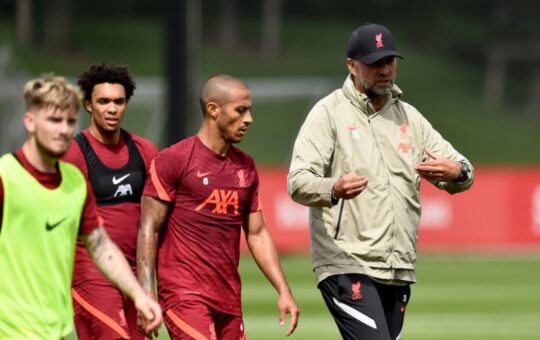 Liverpool will, most probably, not be signing any new midfielder this transfer window. But a journalist has given the description of a midfield profile Klopp desires.