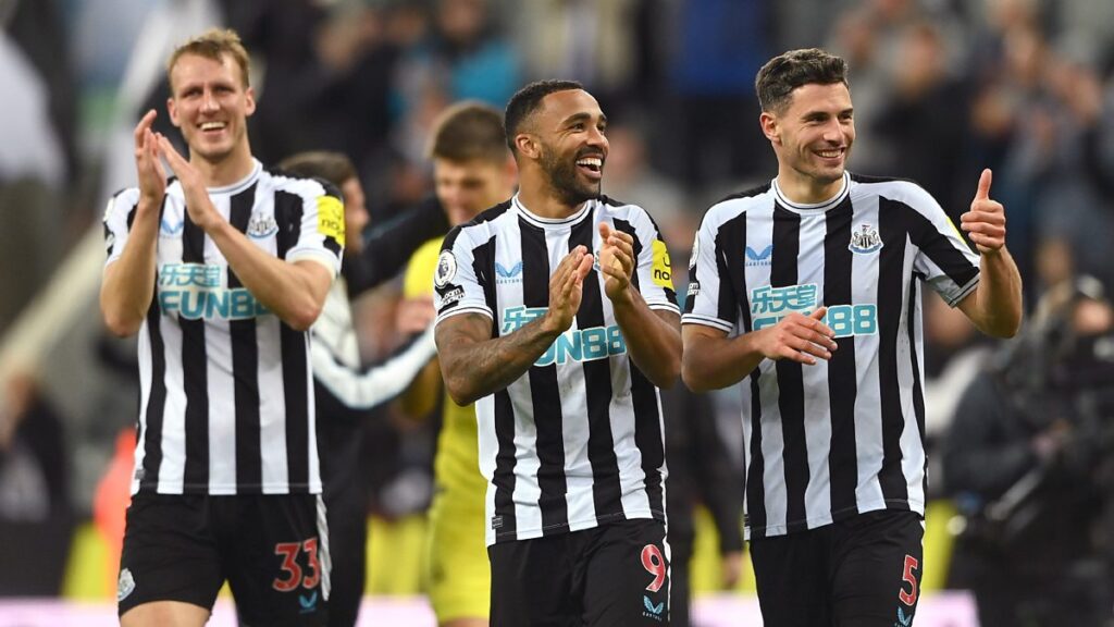 Newcastle United striker Callum Wilson will be able to play against Liverpool in their Premier League clash.