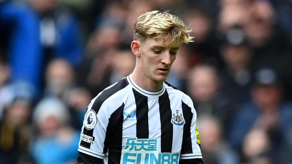 Liverpool Shock Fans With Bold Move For Newcastle Star Amid PSG Interest!